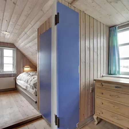 Pauliina - 10m To The Fjord By Interhome *
