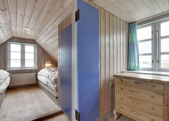Pauliina - 10m To The Fjord By Interhome *
